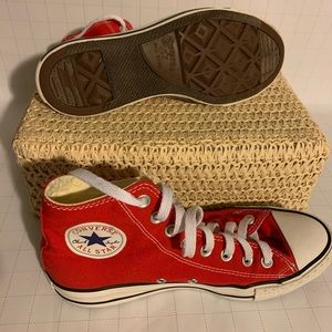 High Top Converse Chuck Taylor